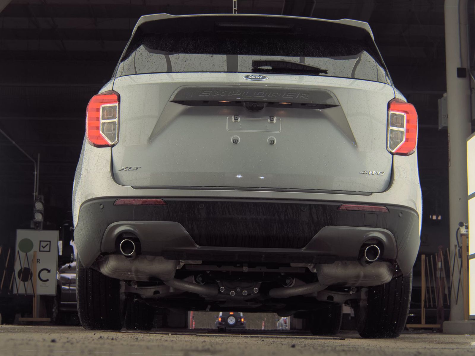 FORD EXPLORER - 8
