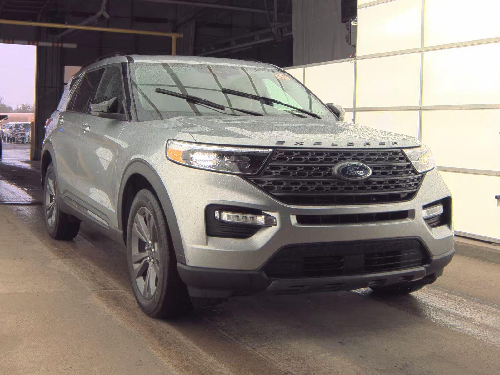 FORD EXPLORER - 5
