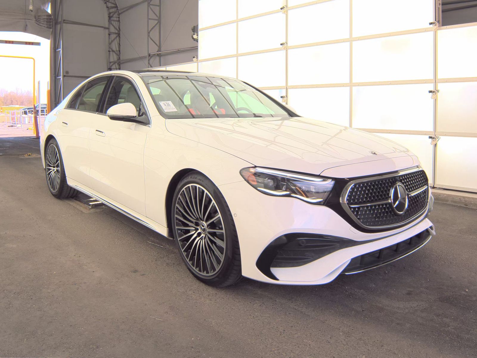 MERCEDES-BENZ E-CLASS - 4