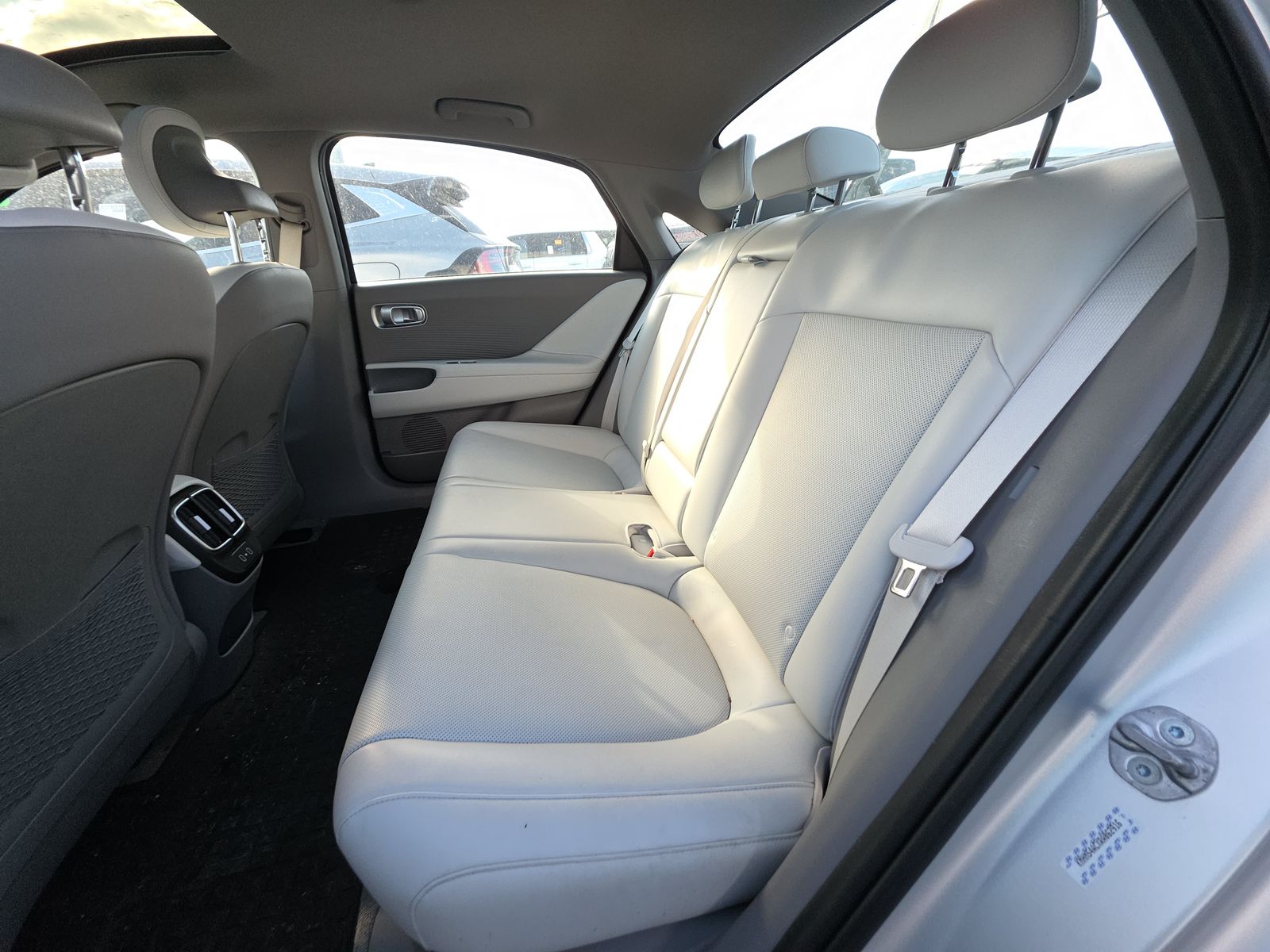 HYUNDAI LIMITED - 10