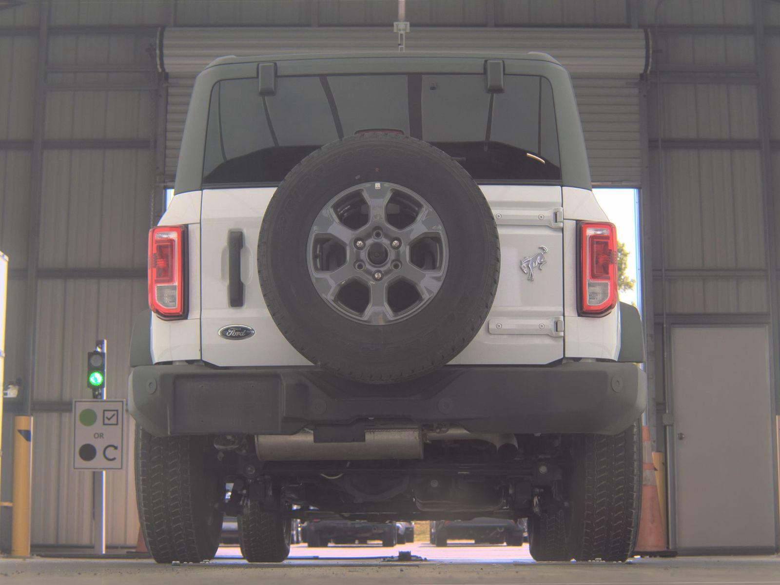FORD BRONCO - 8
