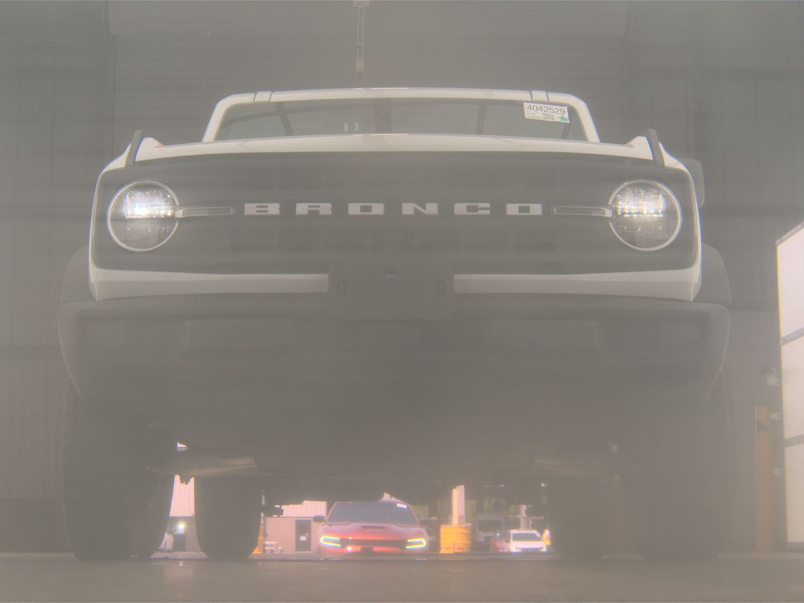 FORD BRONCO - 4