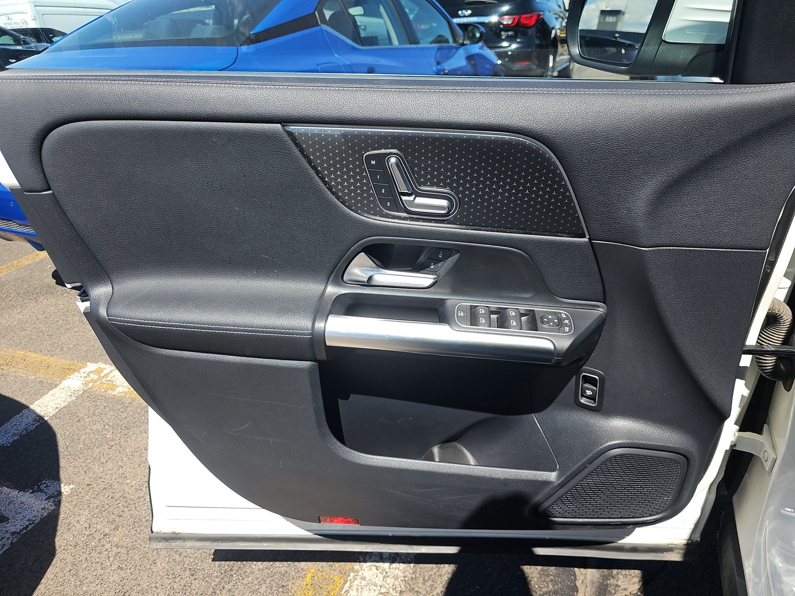 MERCEDES-BENZ GLA-CLASS - 10