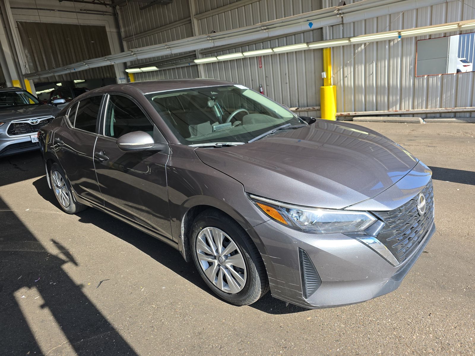NISSAN SENTRA - 4