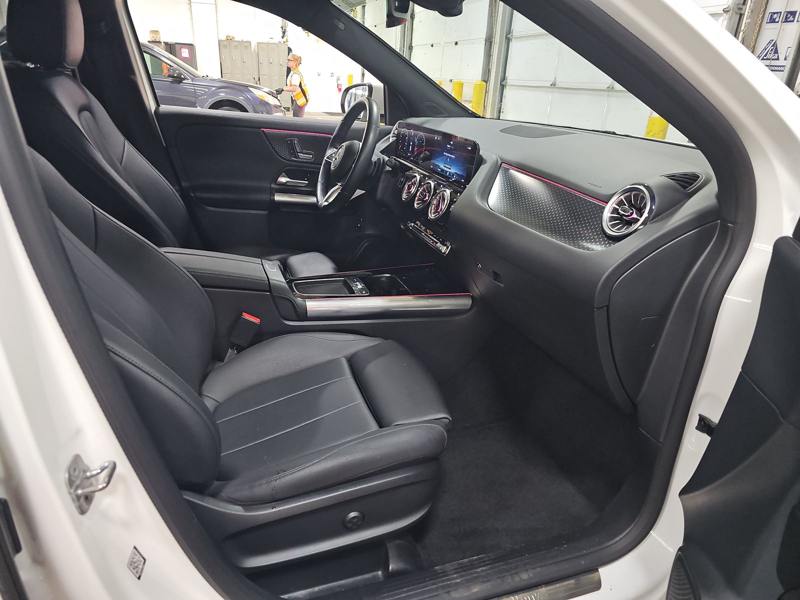 MERCEDES-BENZ GLA-CLASS - 9