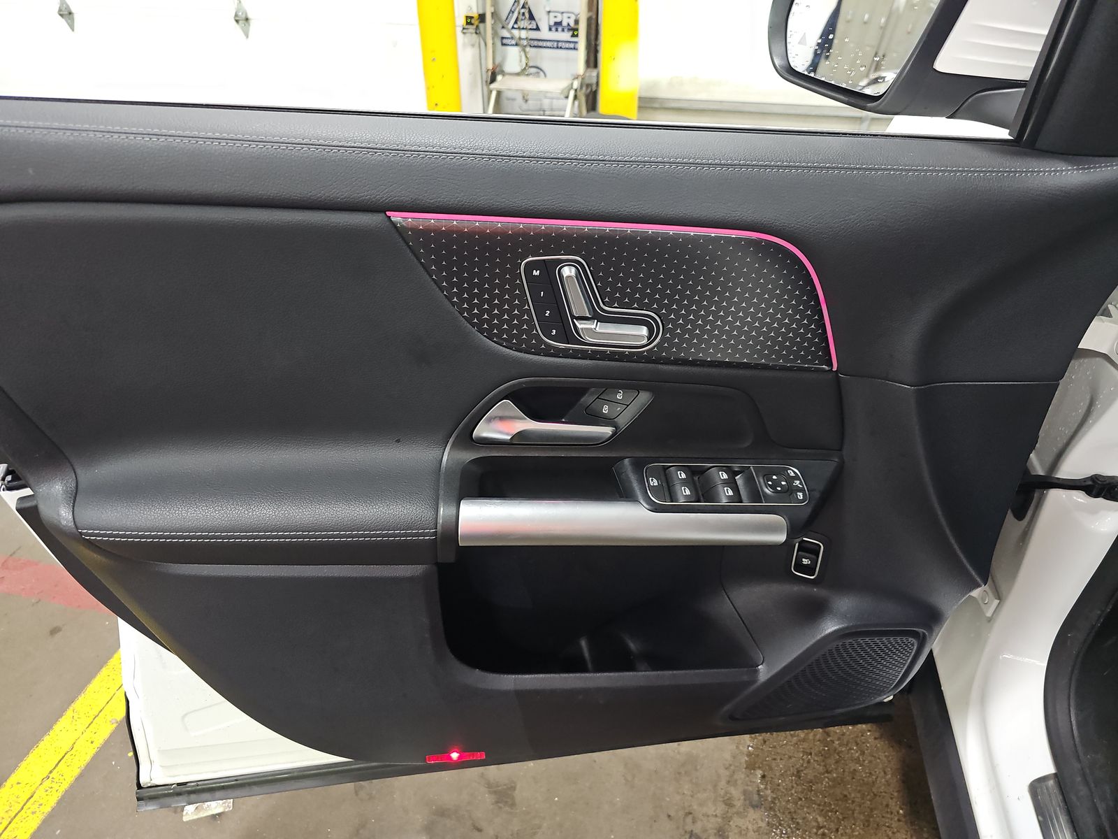 MERCEDES-BENZ GLA-CLASS - 10