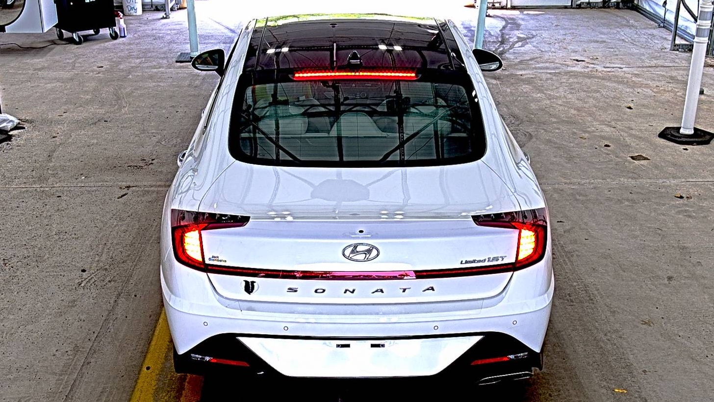 HYUNDAI LIMITED - 6