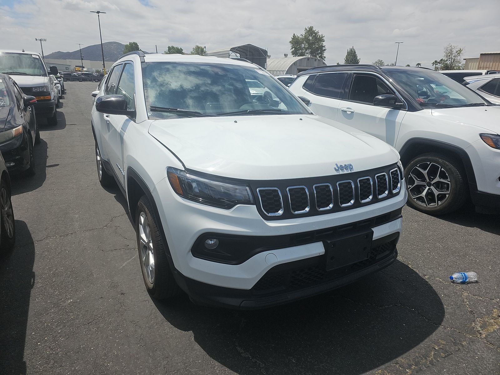 JEEP LATITUDE - 4