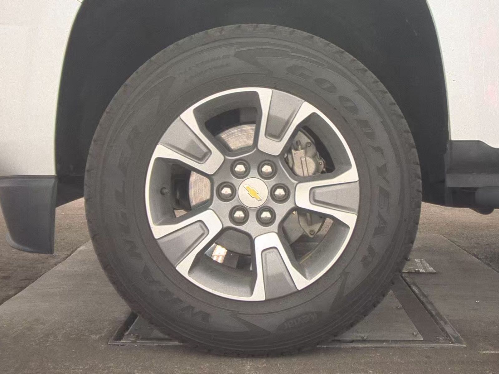 CHEVROLET 2WD Z71 - 10