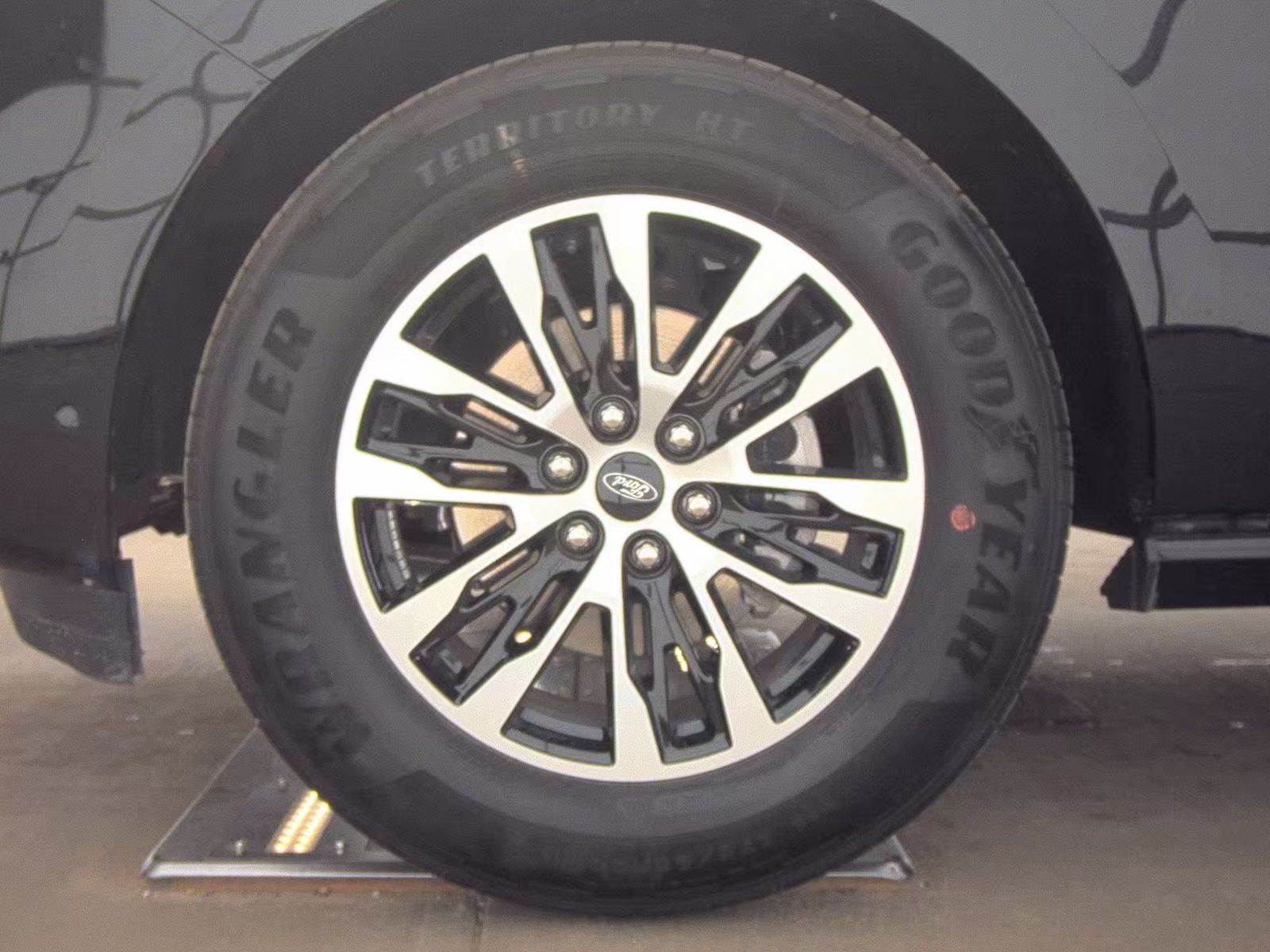 FORD EXPEDITION - 10