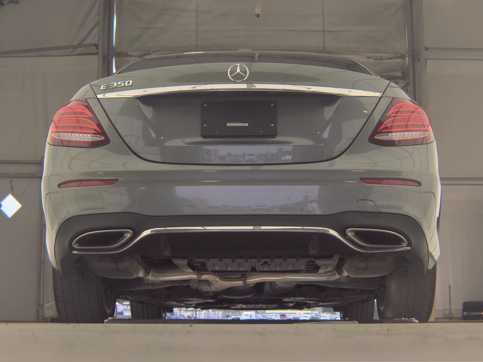 MERCEDES-BENZ E-CLASS - 8