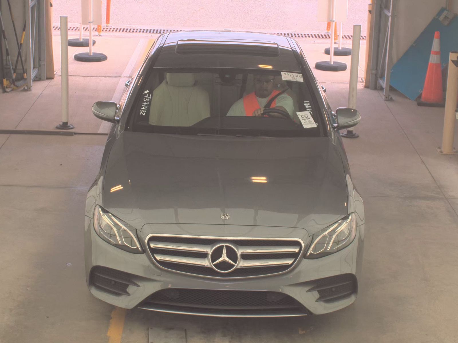 MERCEDES-BENZ E-CLASS - 3