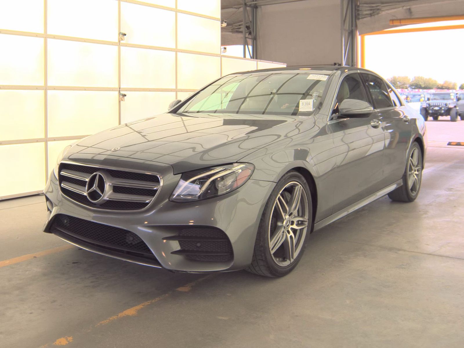 MERCEDES-BENZ E-CLASS - 1