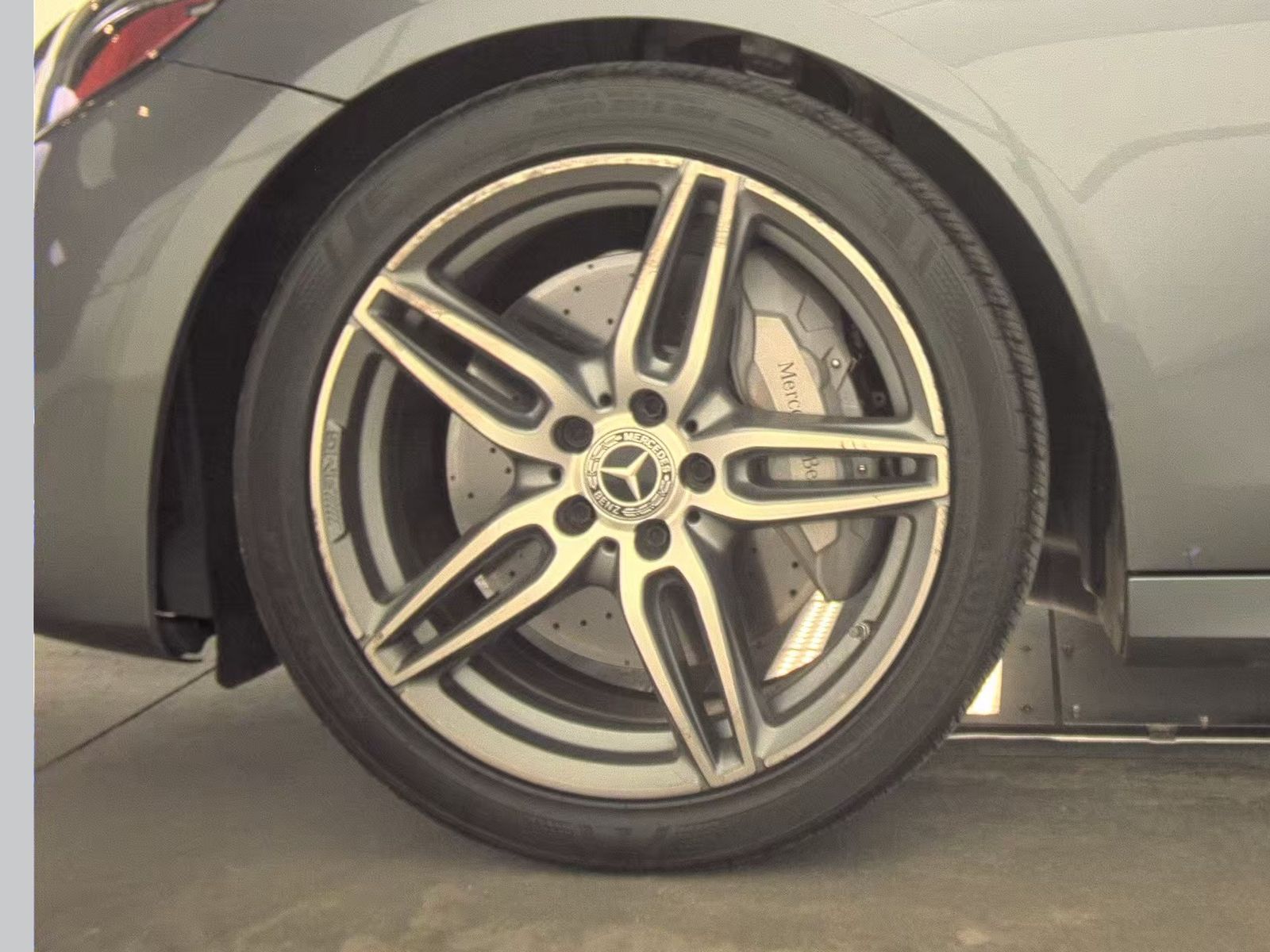 MERCEDES-BENZ E-CLASS - 10