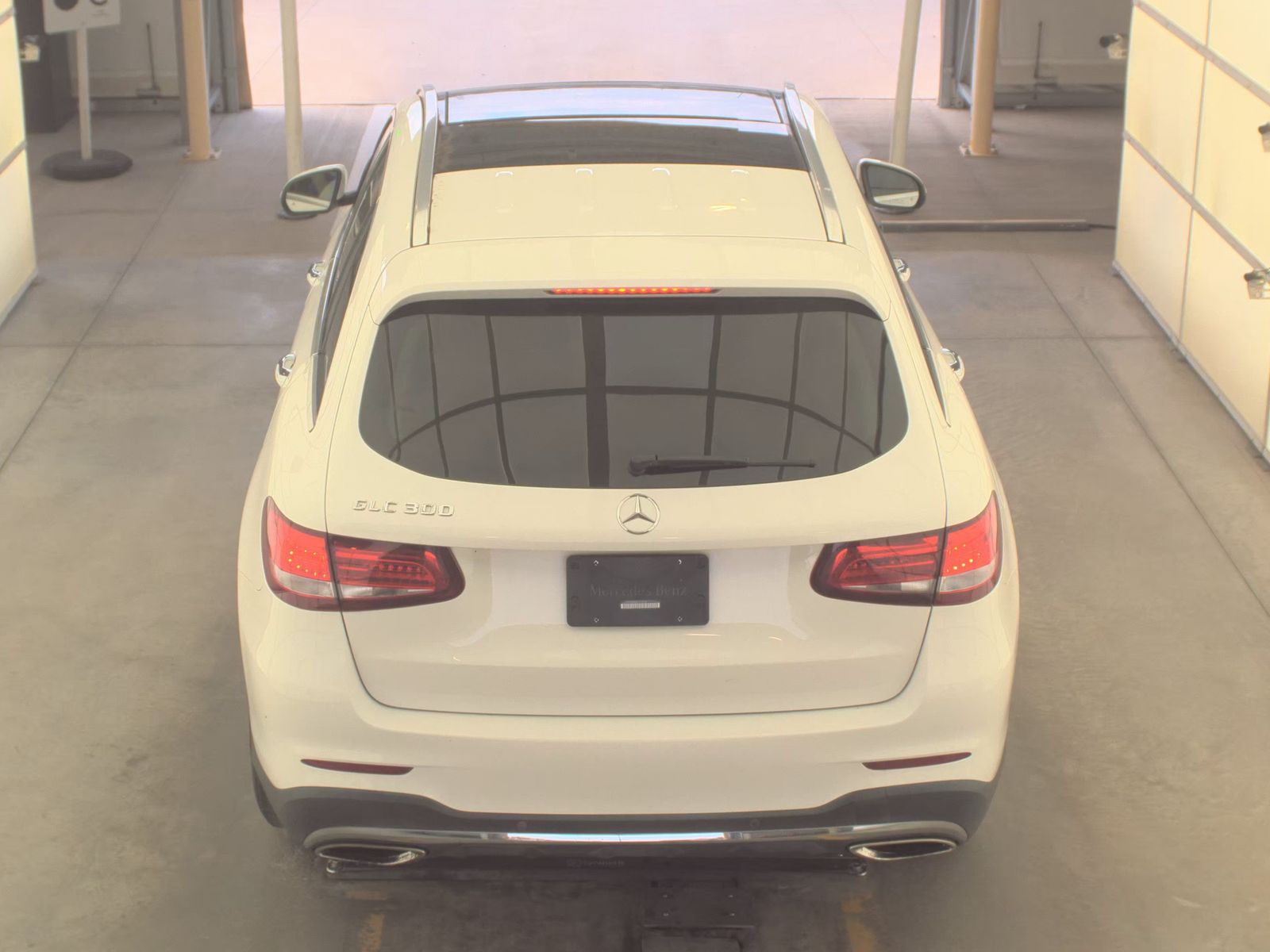 MERCEDES-BENZ GLC - 7