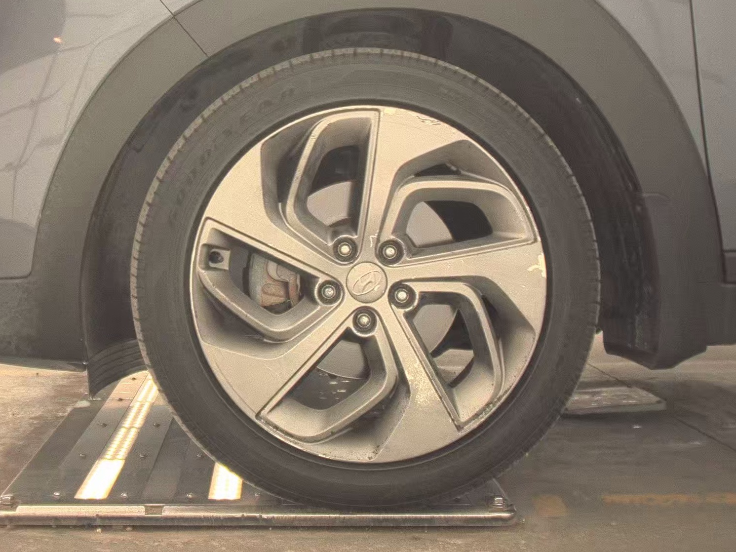 HYUNDAI LIMITED - 10