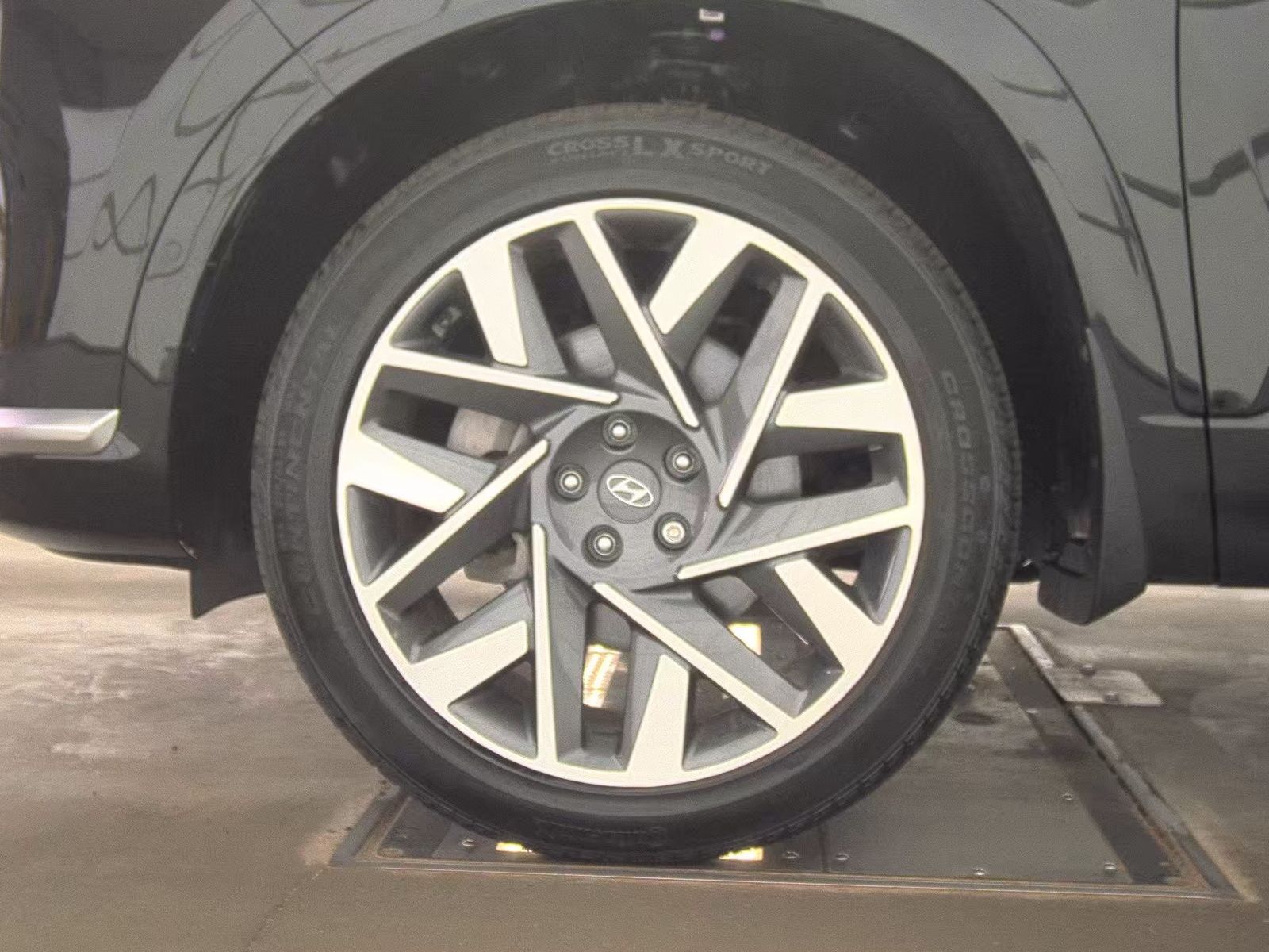 HYUNDAI CALLIGRAPH - 10