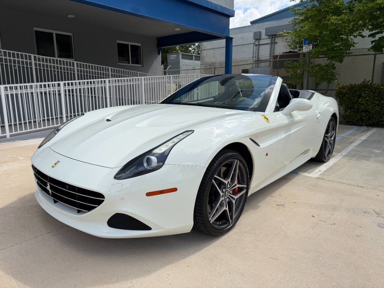 2015 Ferrari California T FWD