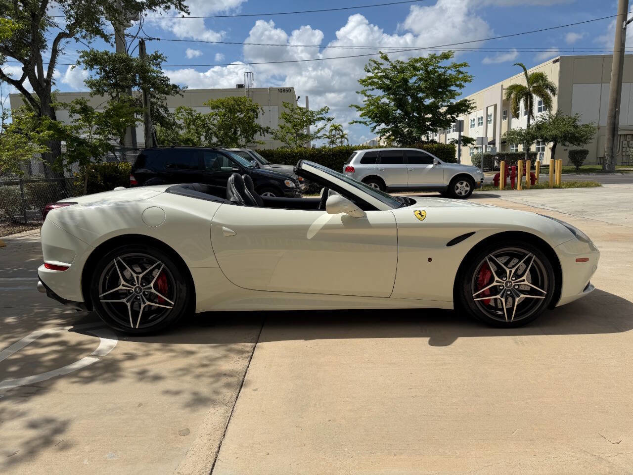 2015 Ferrari California T FWD