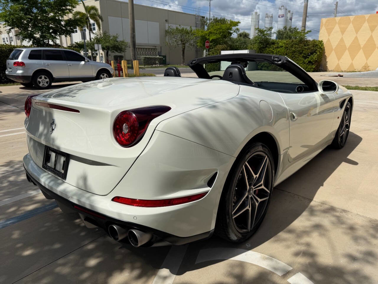 2015 Ferrari California T FWD