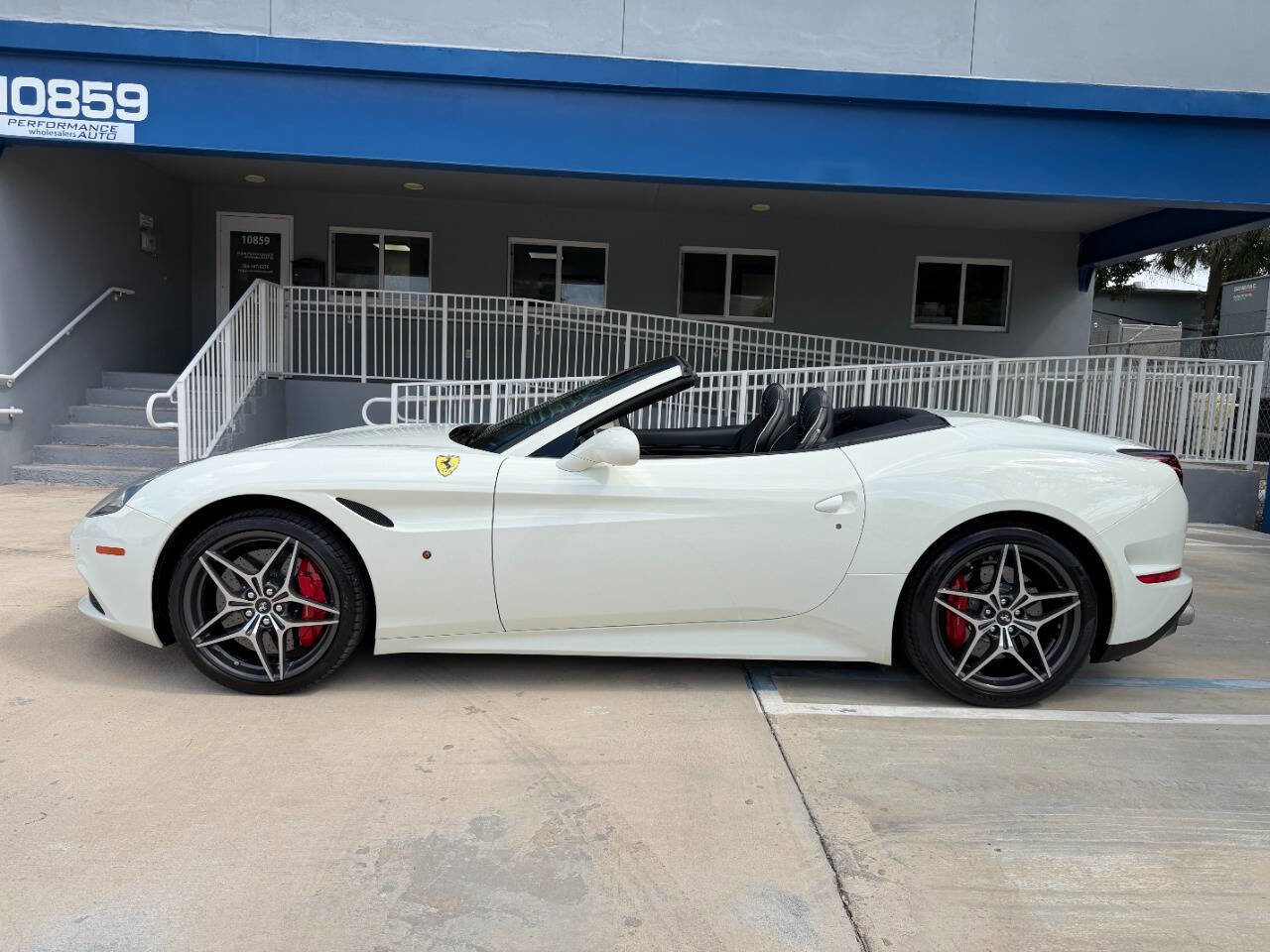 2015 Ferrari California T FWD