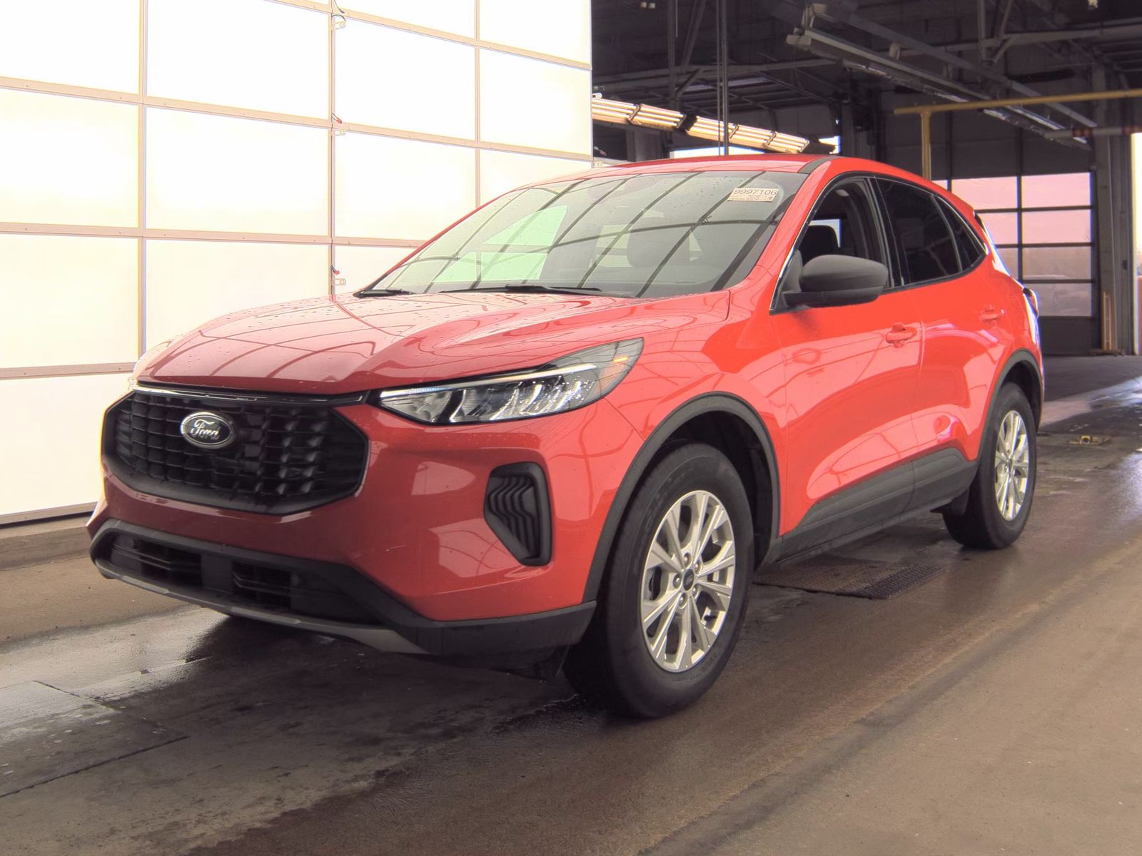 FORD ESCAPE - 1