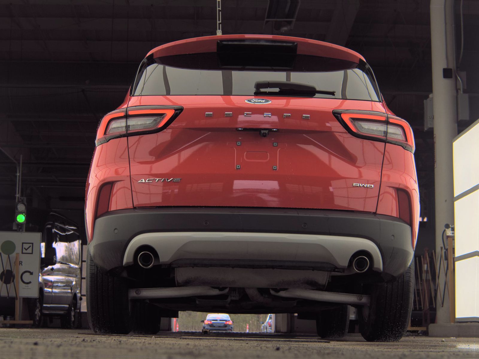 FORD ESCAPE - 8