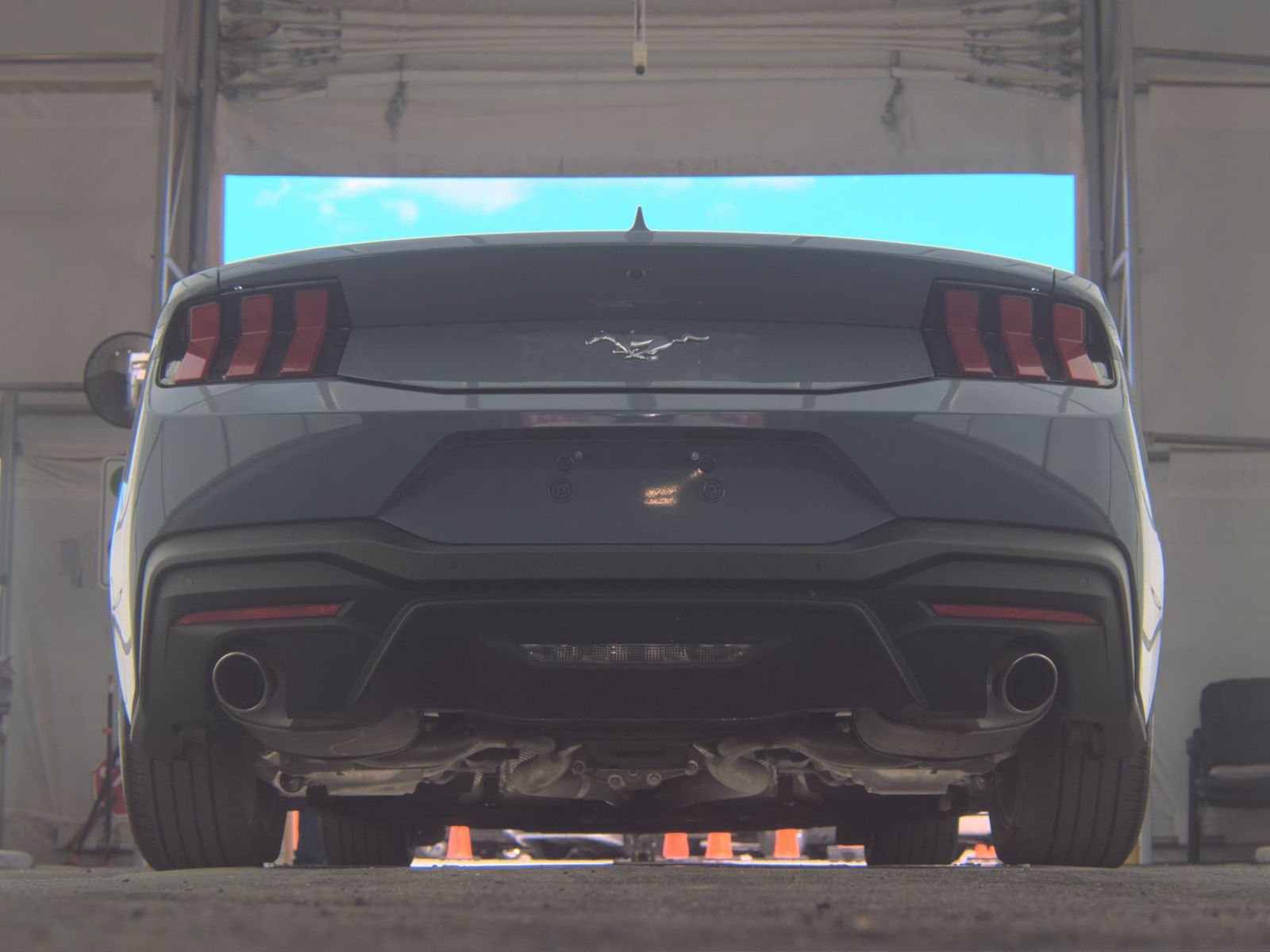 FORD MUSTANG - 8