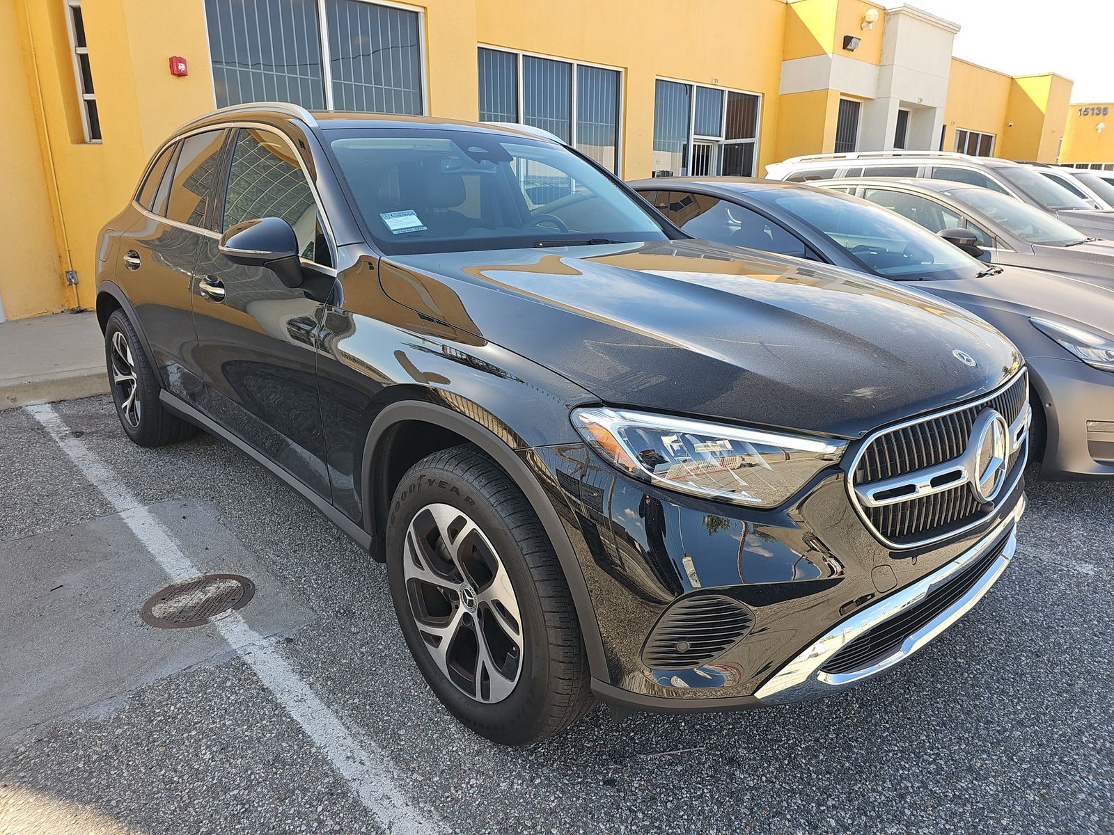 MERCEDES-BENZ GLC - 4