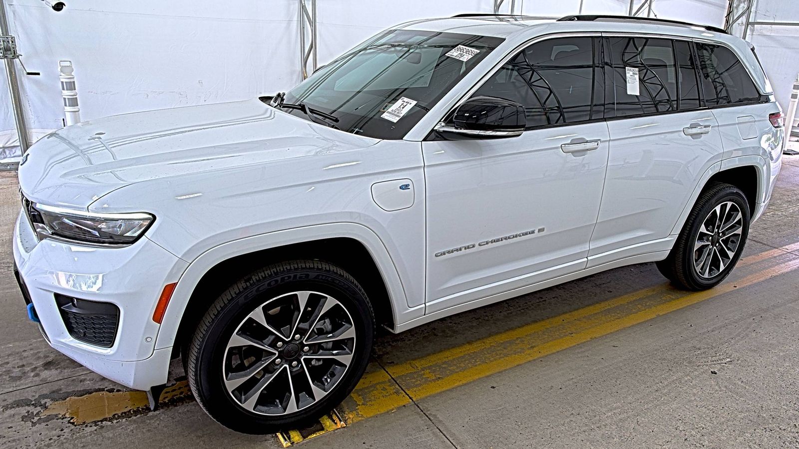JEEP GRAND CHEROKEE - 1