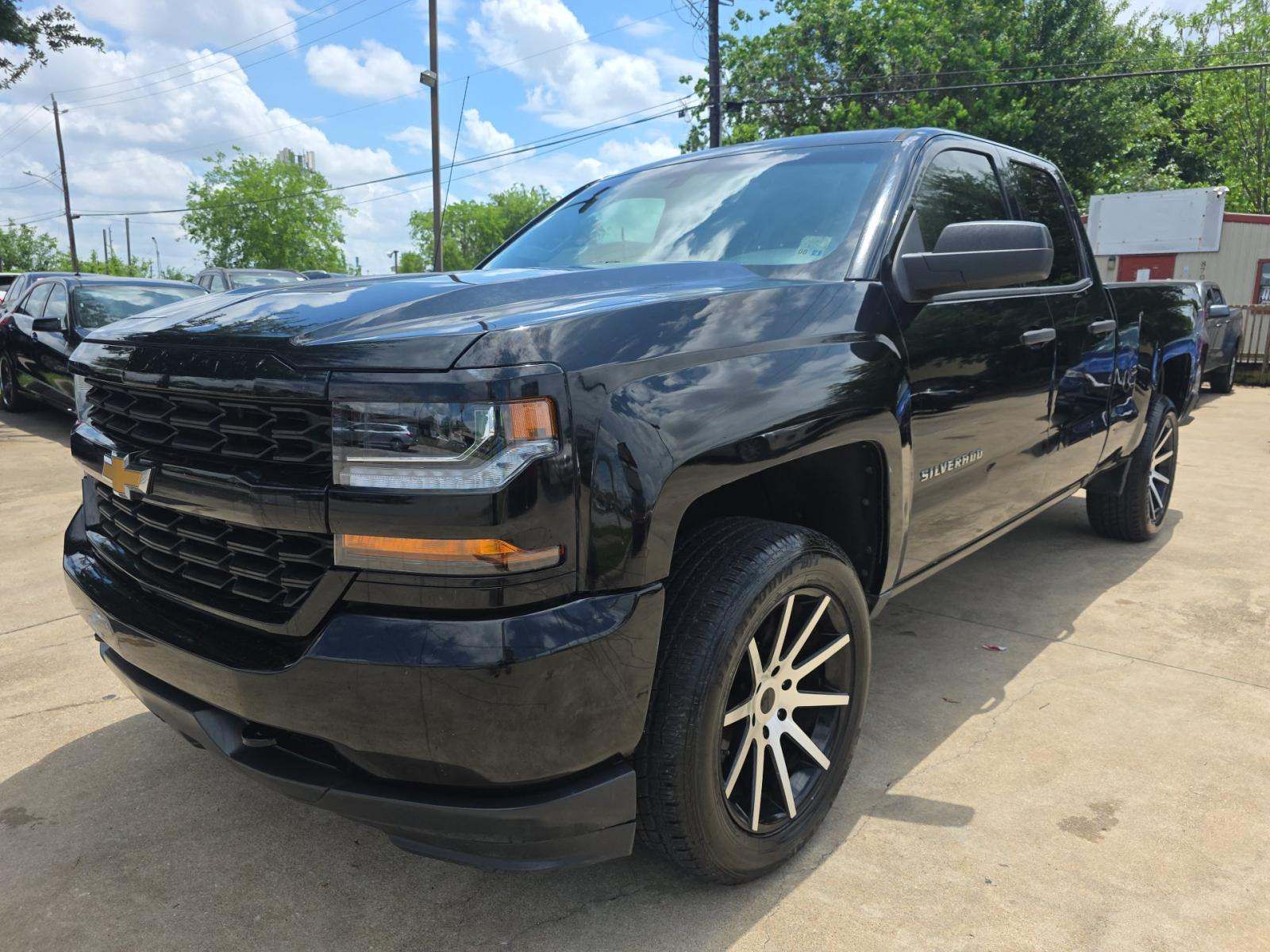 CHEVROLET CUSTOM - 1