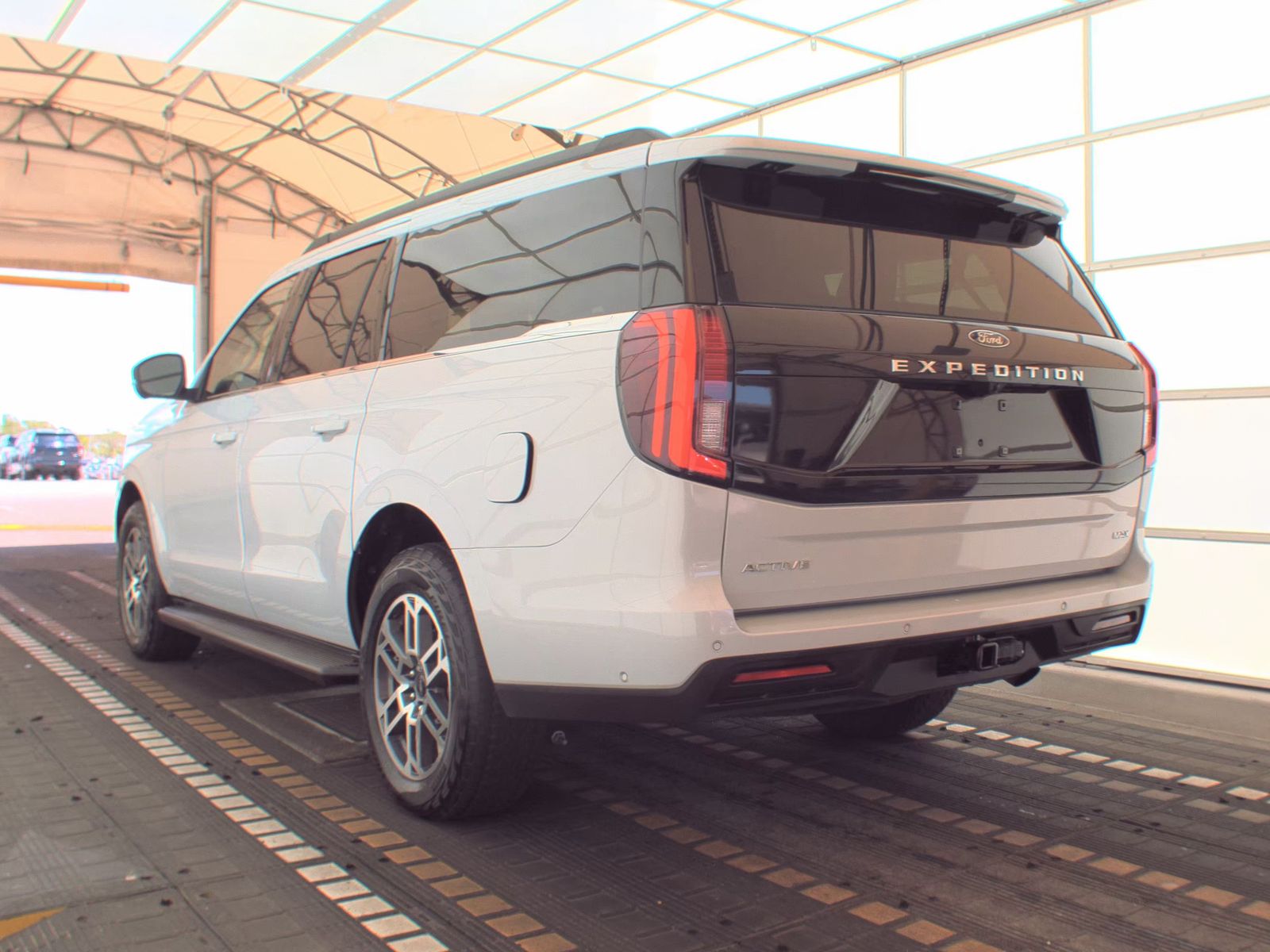 FORD EXPEDITION MAX - 9