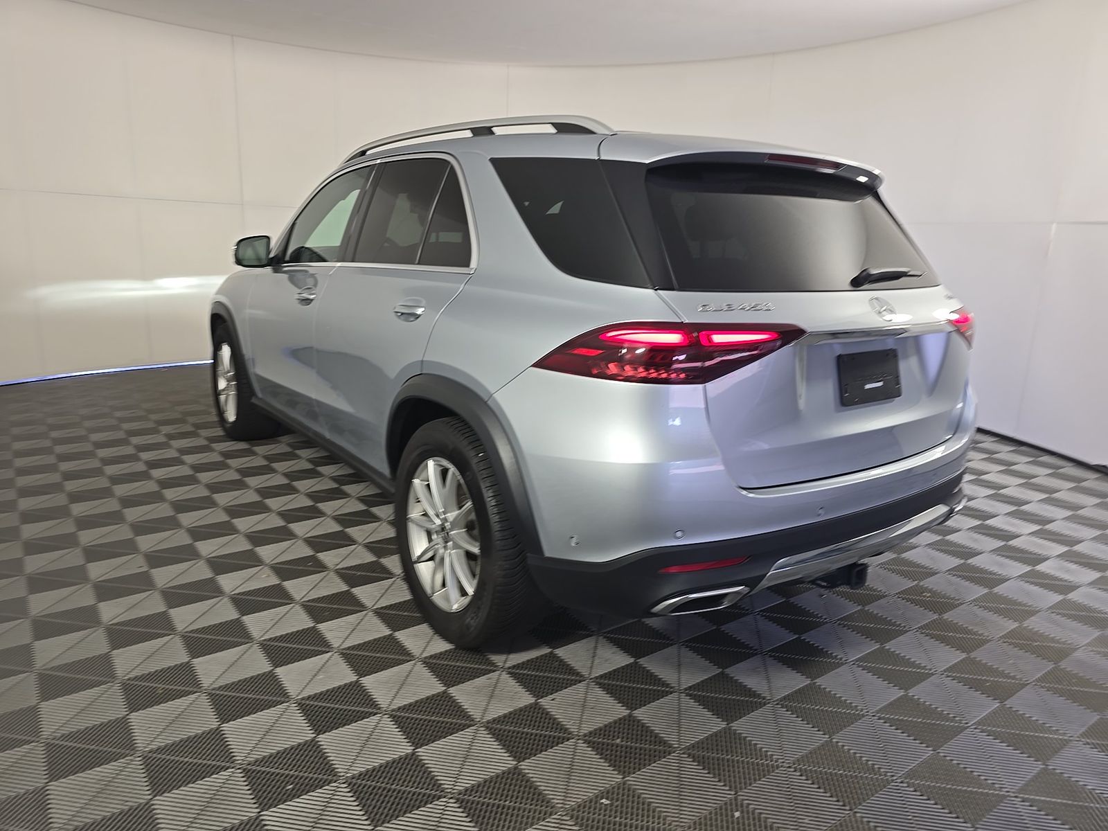 MERCEDES-BENZ GLE - 7