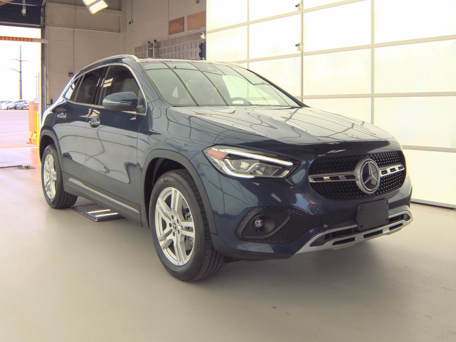 MERCEDES-BENZ GLA-CLASS - 4