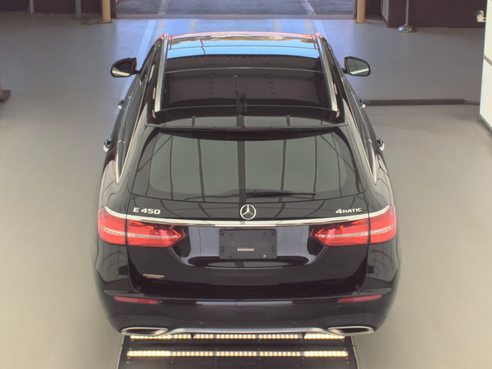 MERCEDES-BENZ E-CLASS - 6