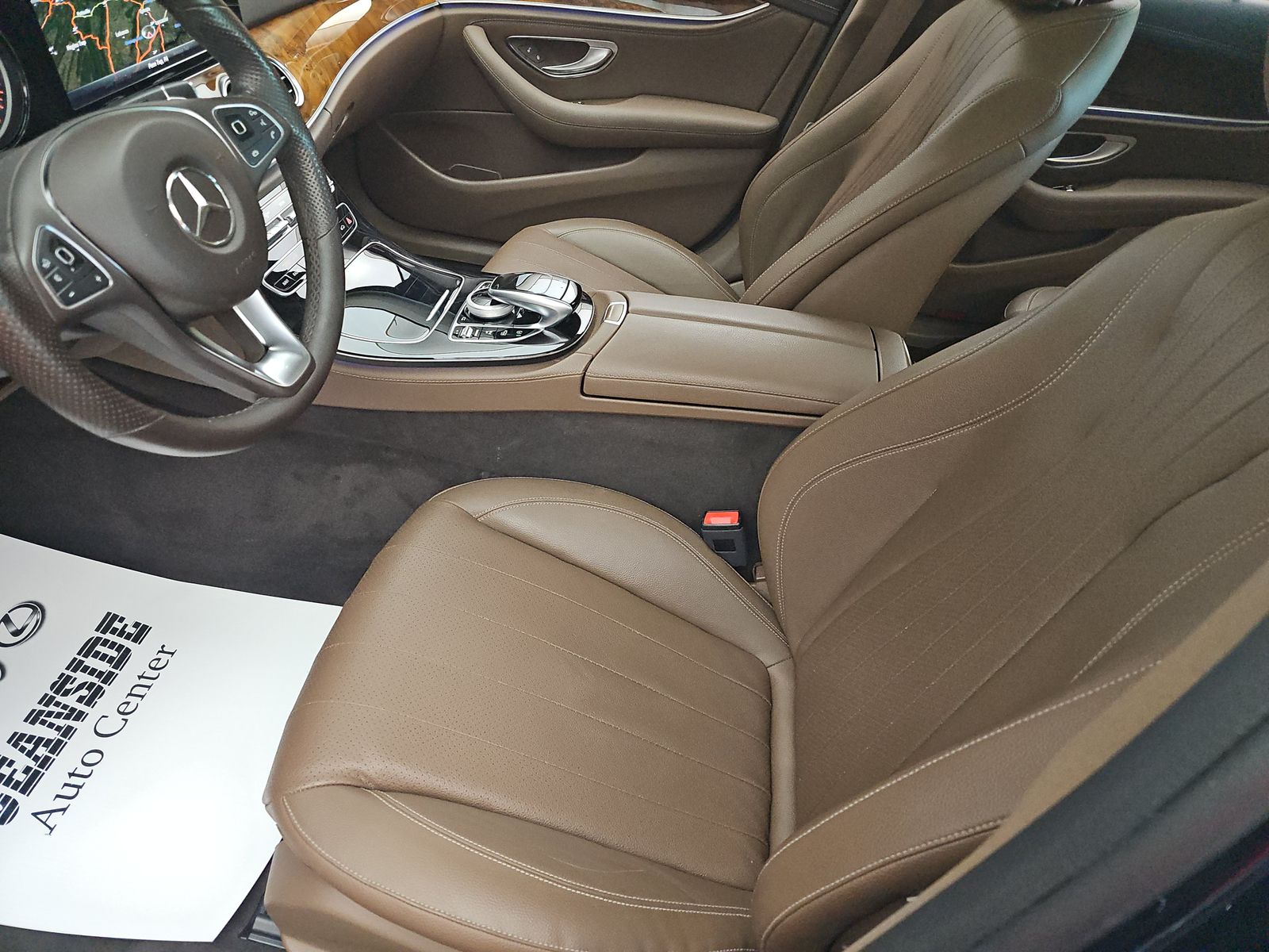 MERCEDES-BENZ E-CLASS - 8