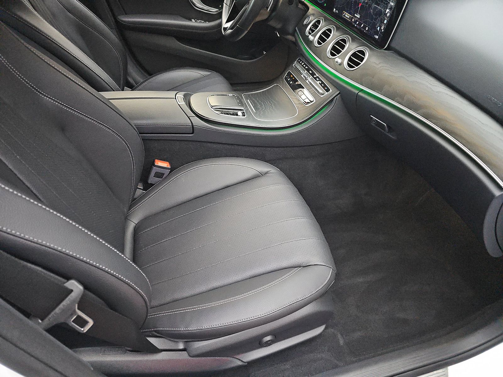 MERCEDES-BENZ E-CLASS - 9