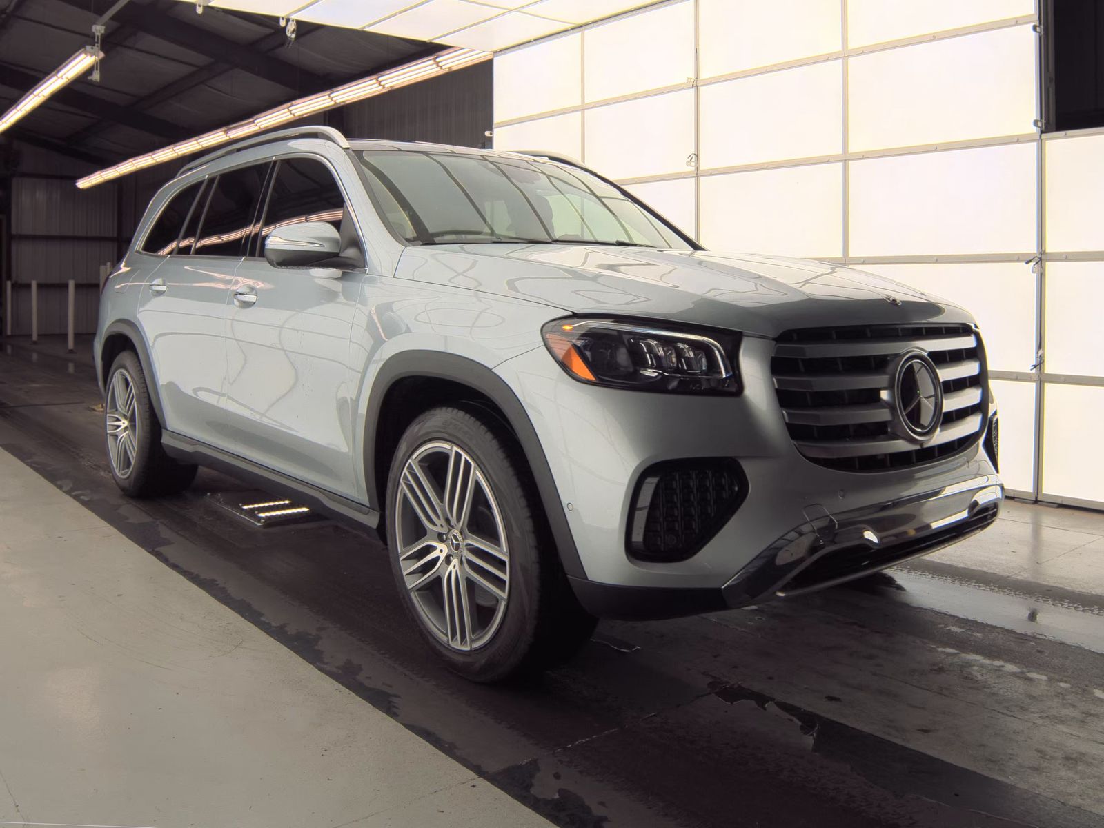 MERCEDES-BENZ GLS - 4