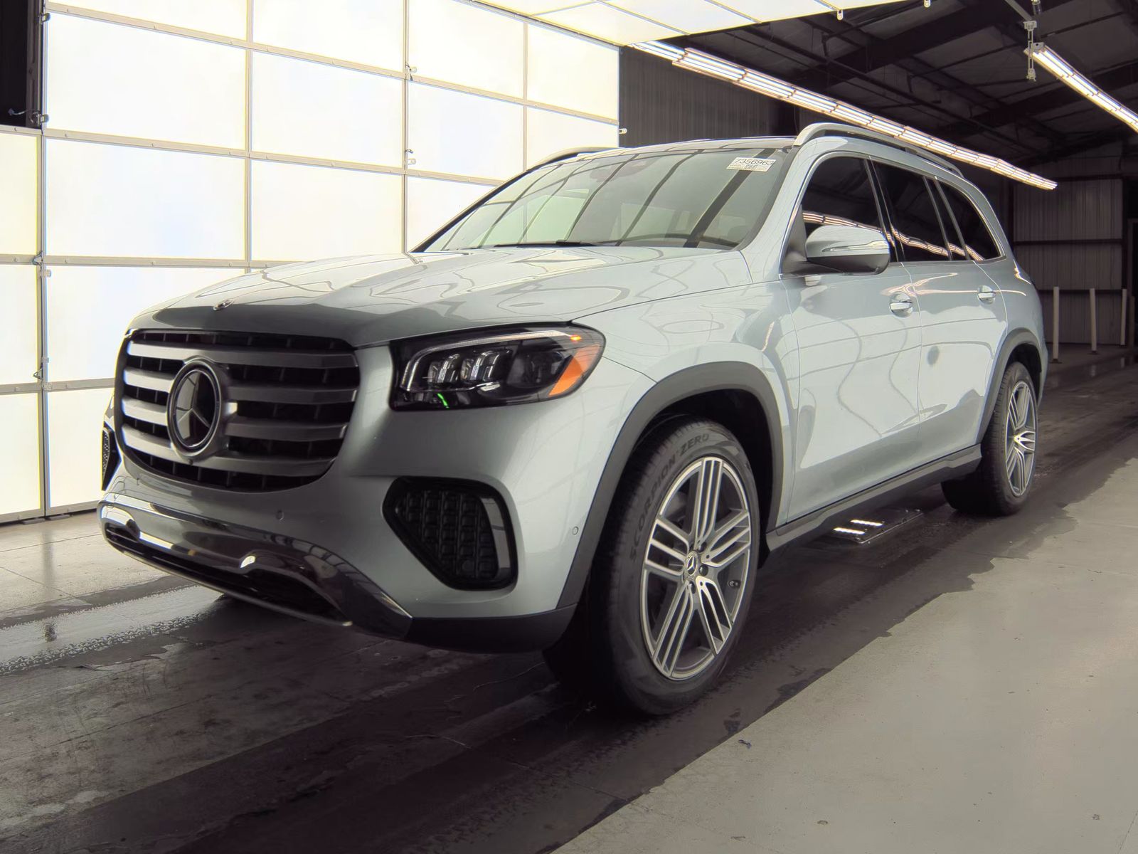 MERCEDES-BENZ GLS - 1