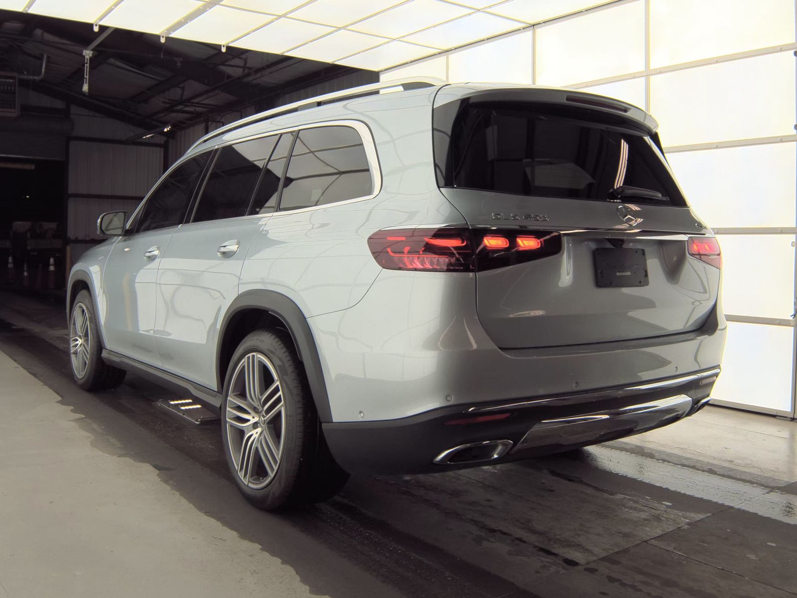 MERCEDES-BENZ GLS - 7