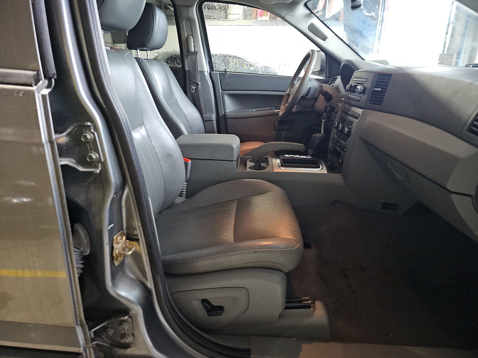 JEEP GRAND CHEROKEE - 9