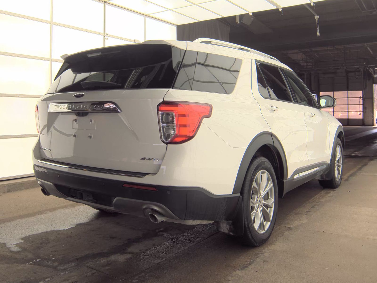 FORD EXPLORER - 6
