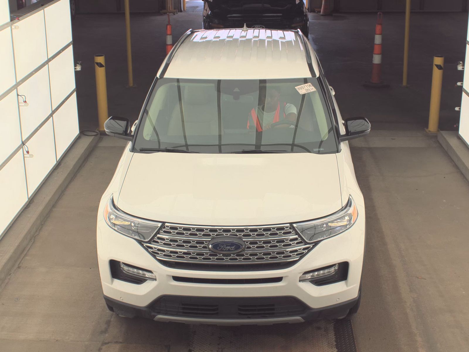 FORD EXPLORER - 3