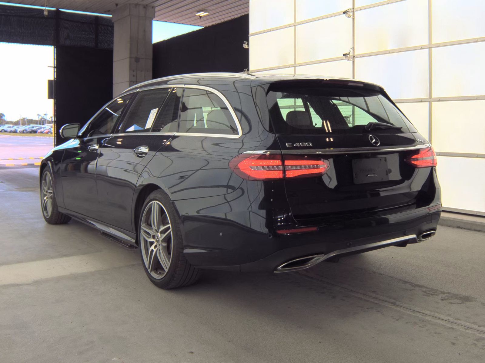 MERCEDES-BENZ E-CLASS - 9