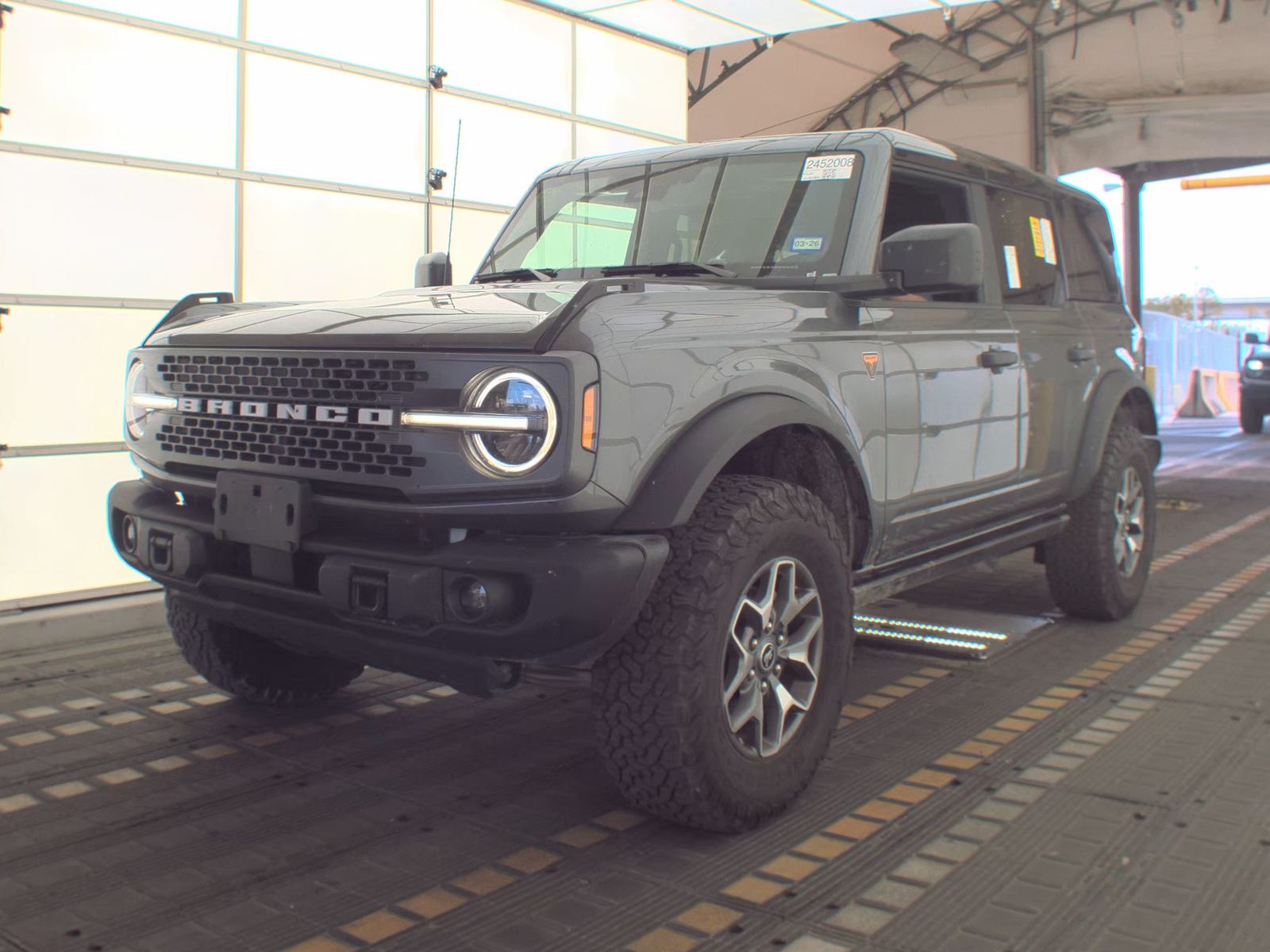 FORD BRONCO - 1