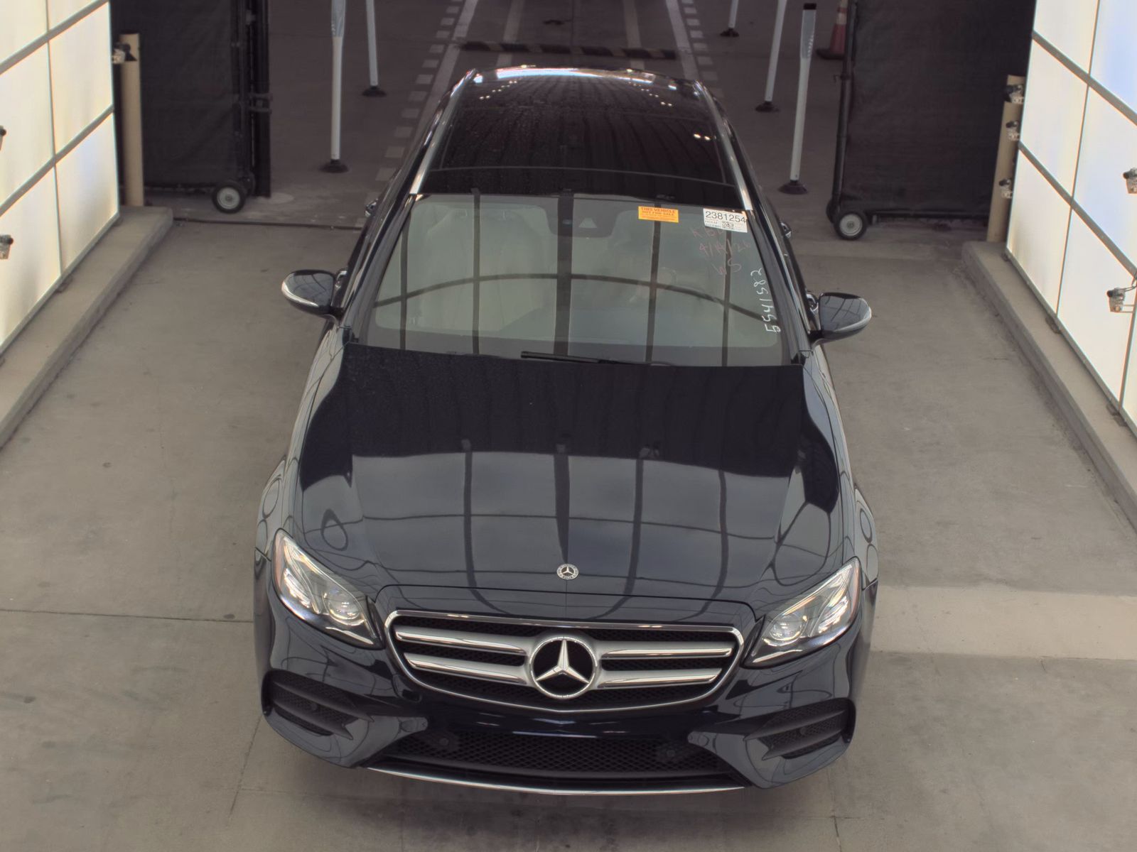 MERCEDES-BENZ E-CLASS - 3