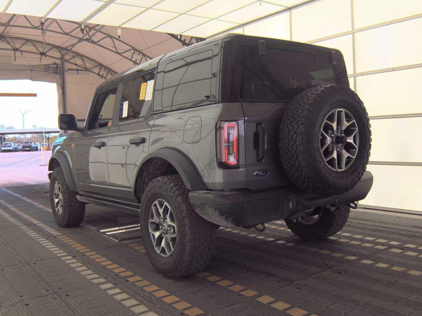 FORD BRONCO - 9