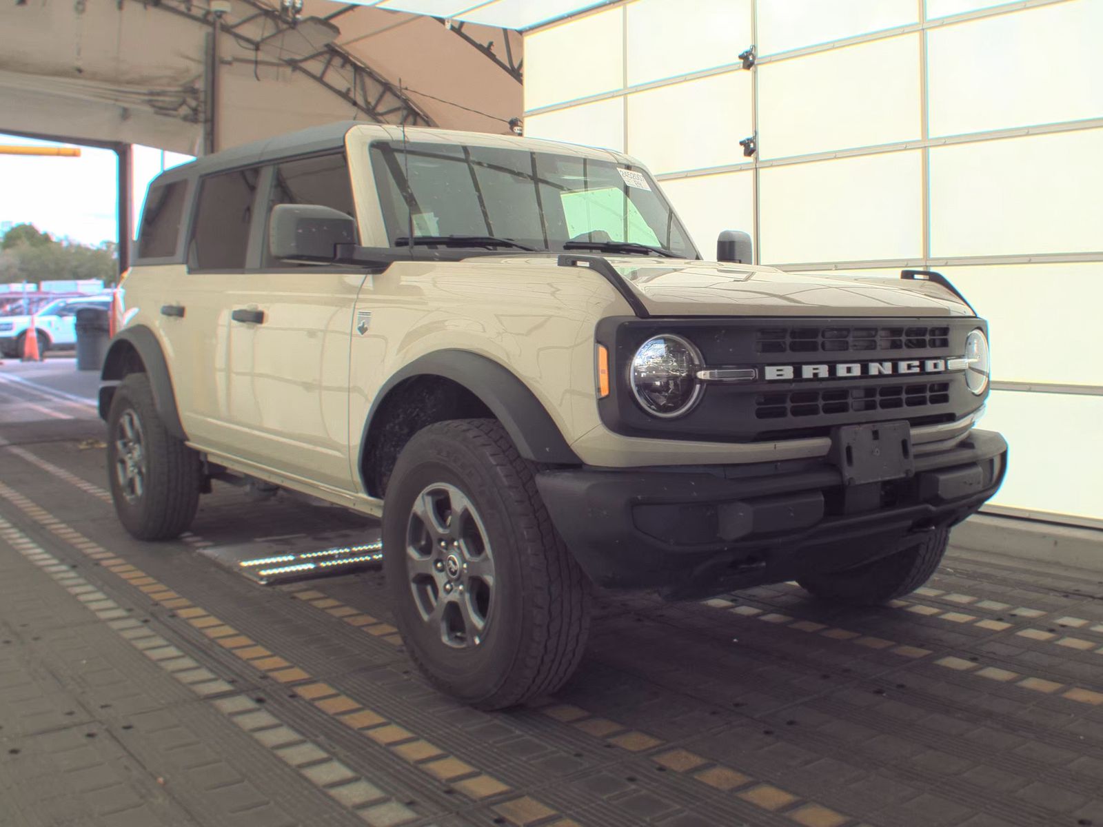 FORD BRONCO - 5