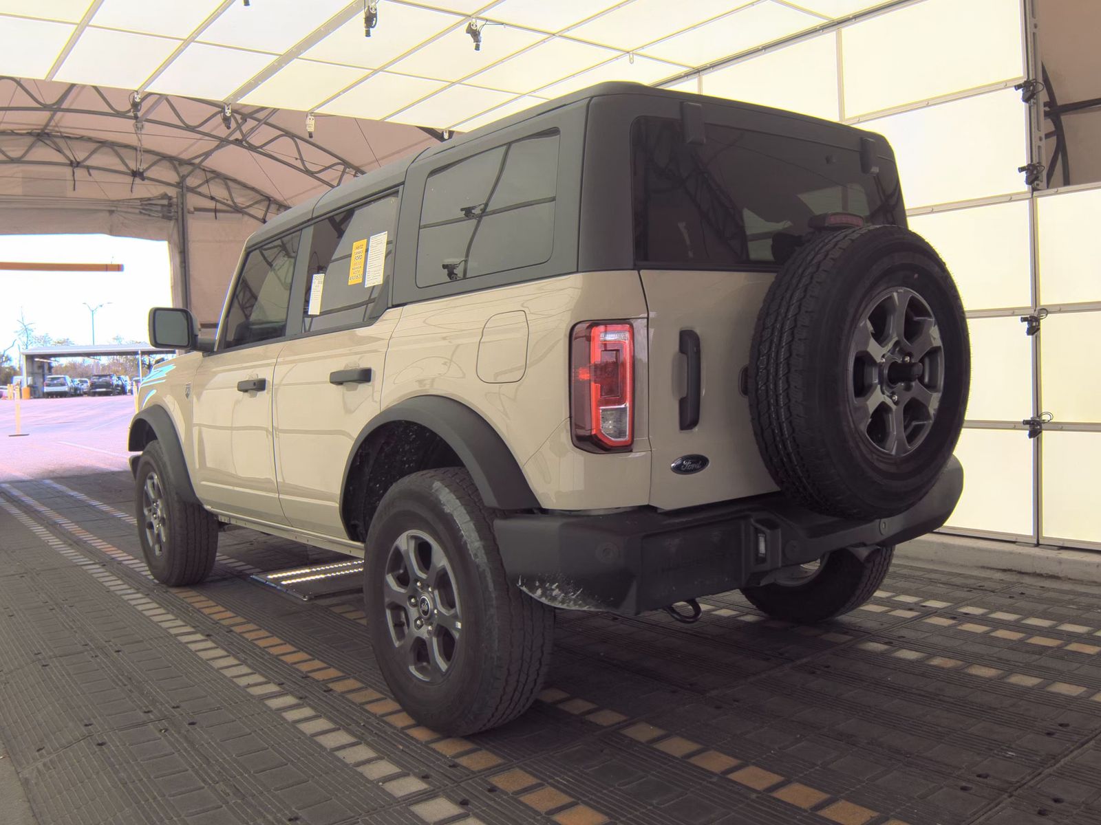 FORD BRONCO - 9