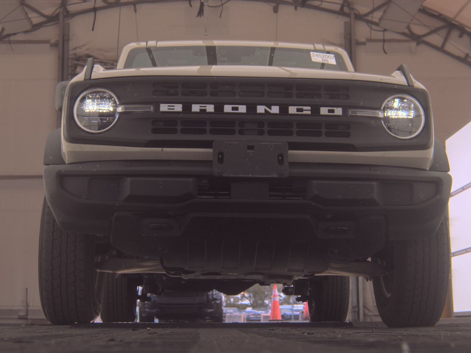 FORD BRONCO - 4